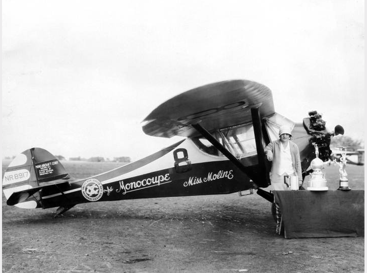 1927: First woman becomes licensed transport pilot